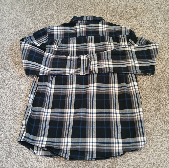 Carhartt Original Fit Casual Button Down Flannel Shirt Men's Size Medium - Picture 2 of 4